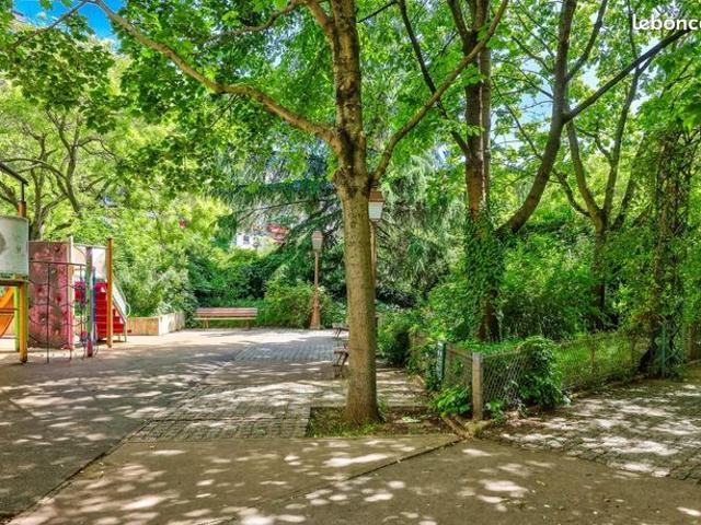 Studio 1 pièce 17 m²