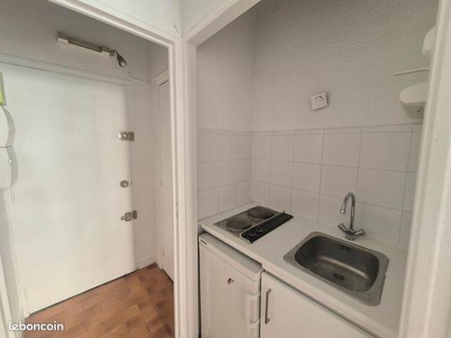 Studio 1 pièce 14 m²