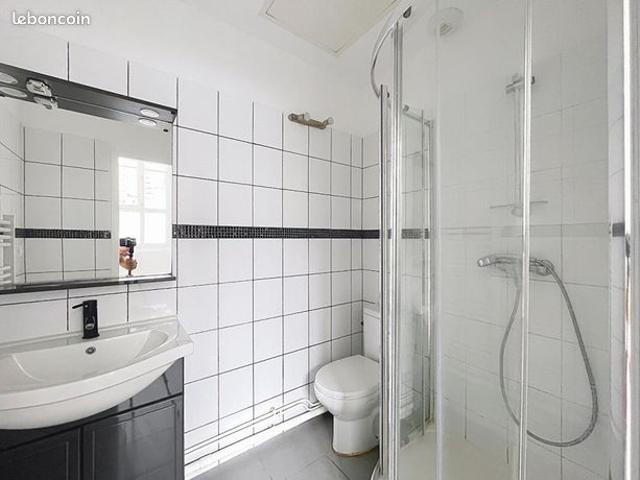 Studio 1 pièce 14 m²