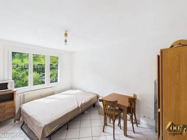 Studio 1 pièce 15 m²