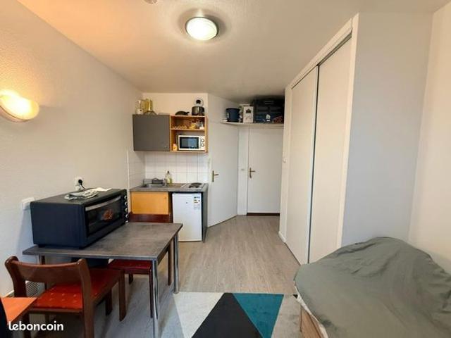 Studio 1 pièce 16 m²