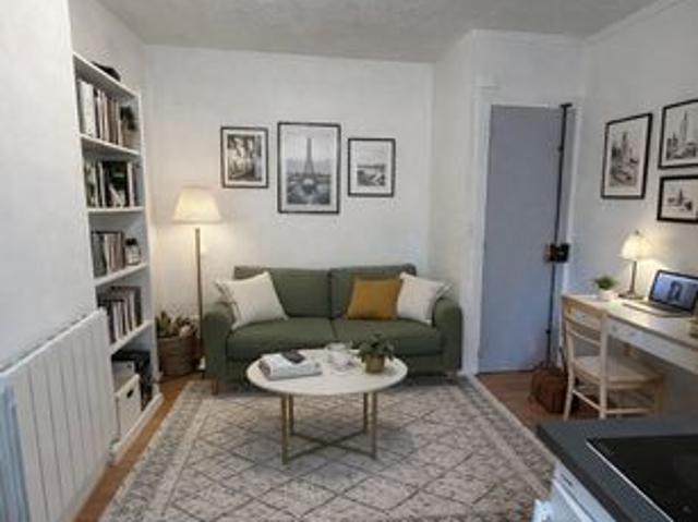 Studio 1 pièce 16 m²