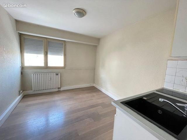 Studio 1 pièce 16 m²