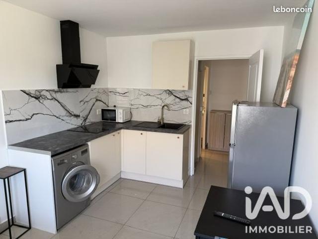Studio 1 pièce 19 m²
