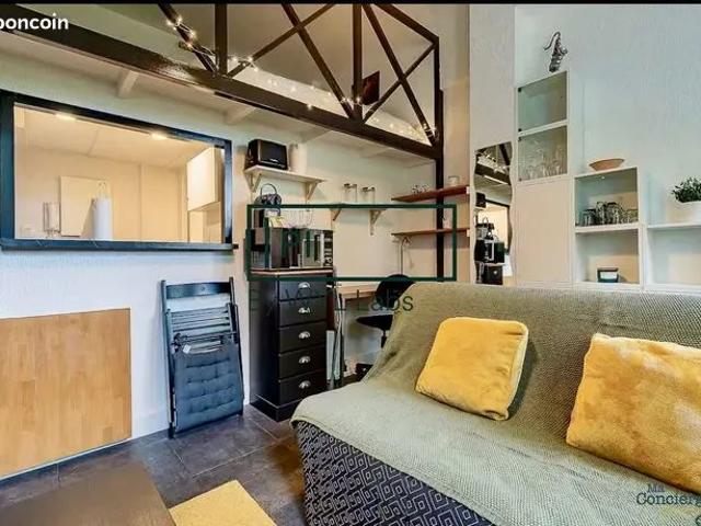 Studio 1 pièce 19 m²