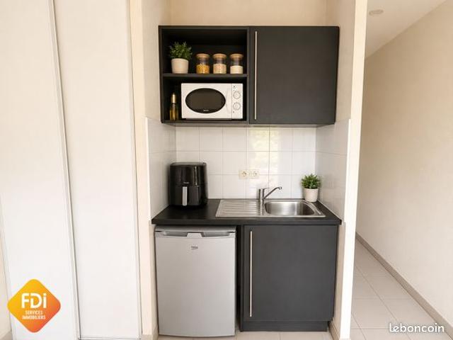Studio 1 pièce 19 m²