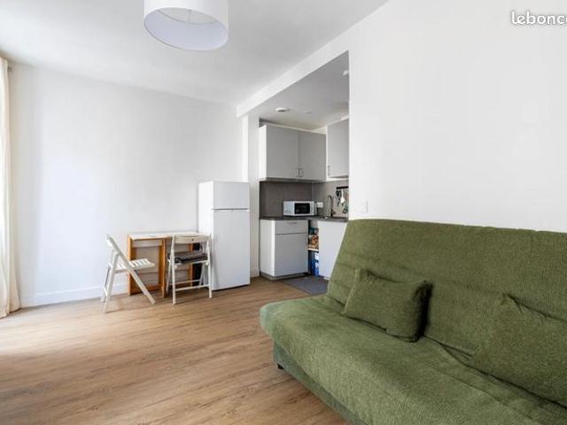 Studio 1 pièce 19 m²