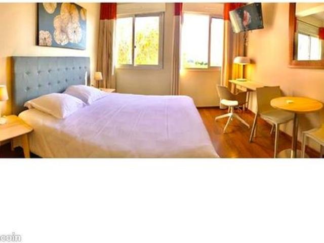 Studio 1 pièce 19 m²