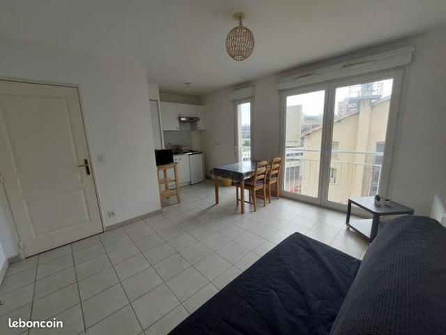 Studio 1 pièce 23 m²