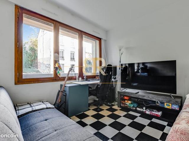Studio 1 pièce 23 m²