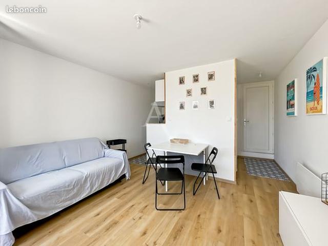Studio 1 pièce 23 m²