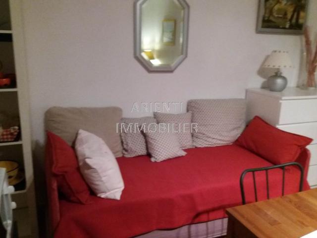 Studio 1 pièce, 23m²en location à Dieulefit390 € par mois