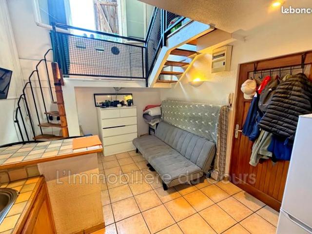 Studio 1 pièce 20 m²