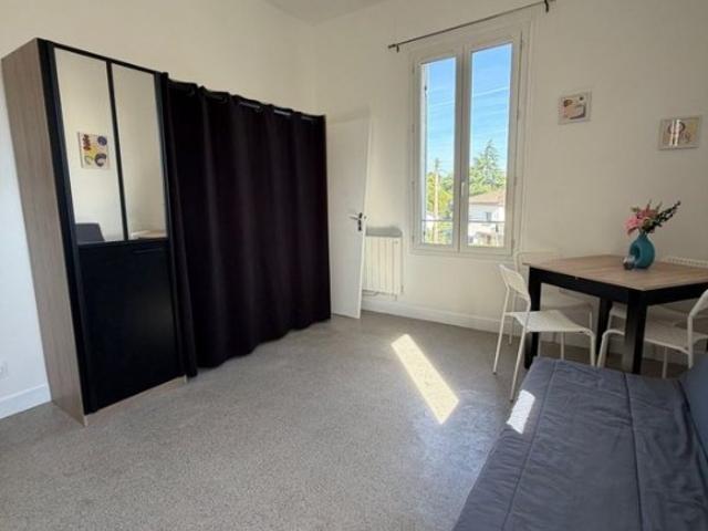 Studio 1 pièce 21 m²
