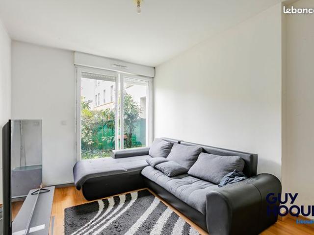 Studio 1 pièce 21 m²