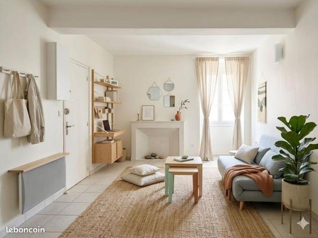 Studio 1 pièce 21 m²