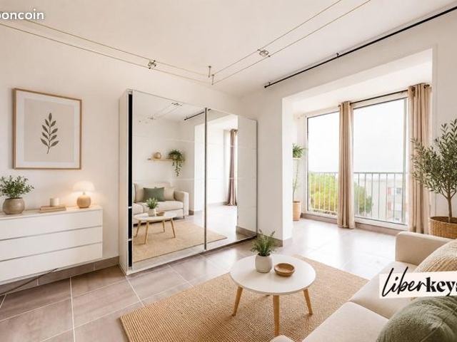 Studio 1 pièce 21 m²