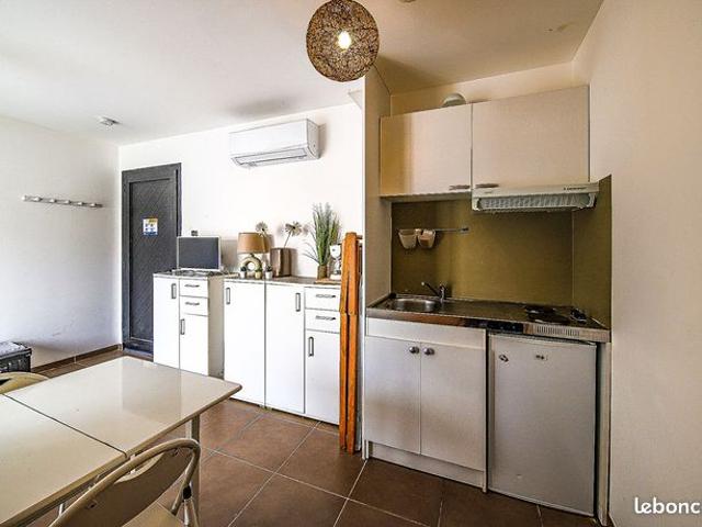 Studio 1 pièce 22 m²