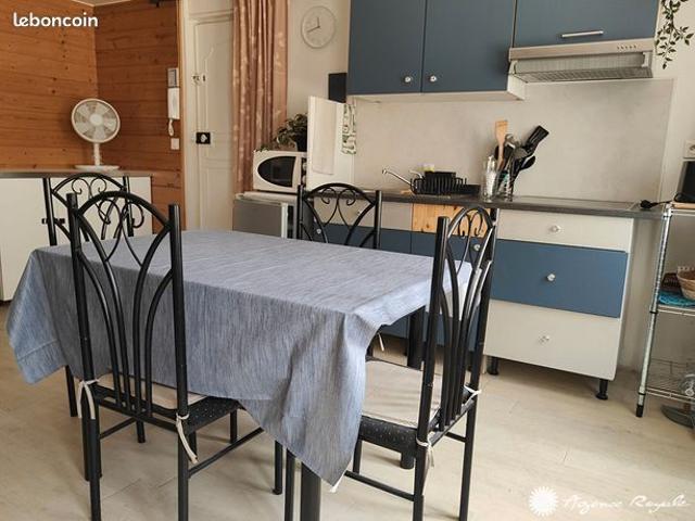 Studio 1 pièce 27 m²