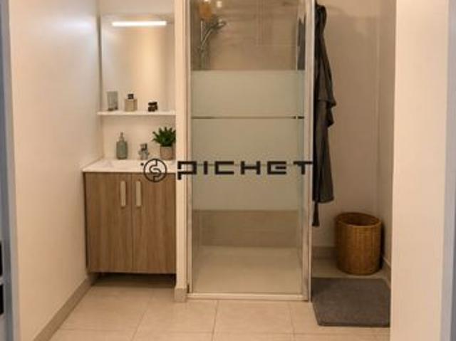 Studio 1 pièce 27 m²