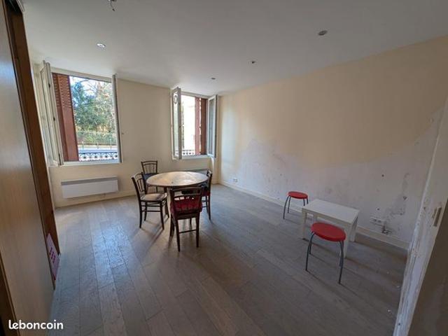 Studio 1 pièce 27 m²