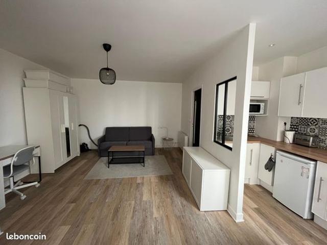 Studio 1 pièce 27 m²