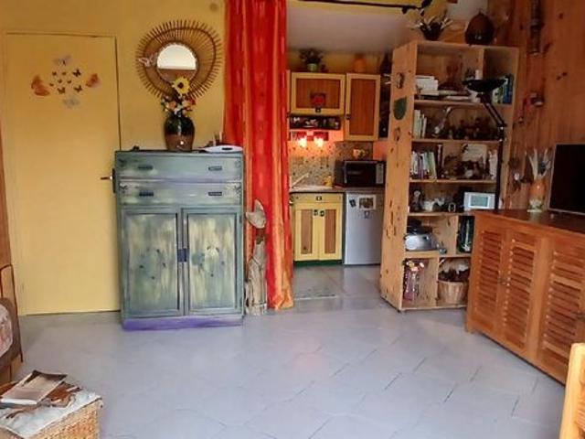 Studio 1 pièce 24 m²