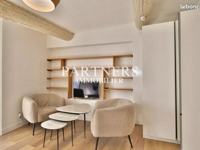 Studio 1 pièce 24 m²