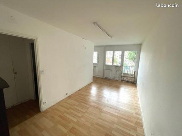 Studio 1 pièce 24 m²
