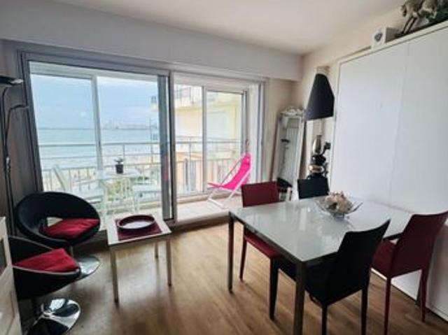 Studio 1 pièce 24 m²