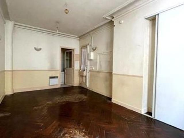 Studio 1 pièce 24 m²