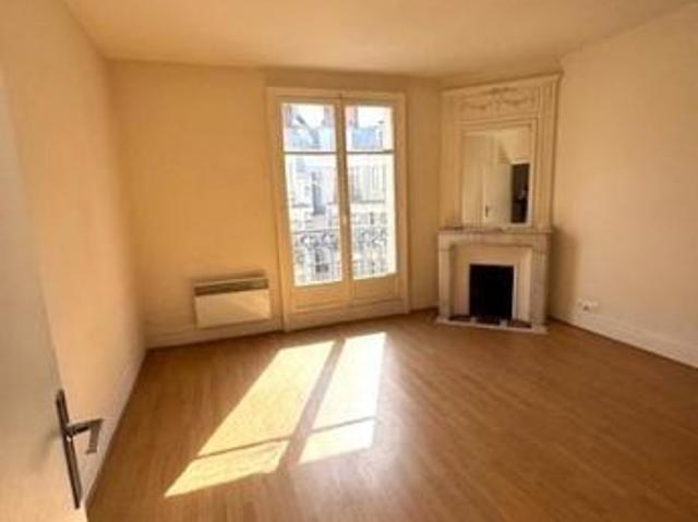 Studio 1 pièce 24 m²