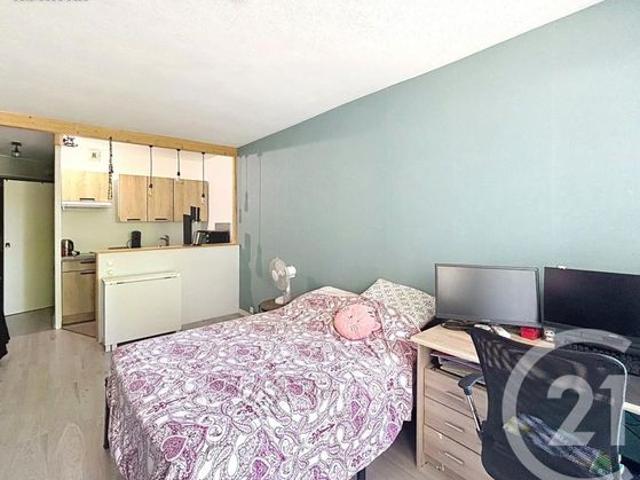 Studio 1 pièce 24 m²