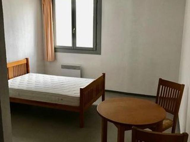 Studio 1 pièce 24 m²