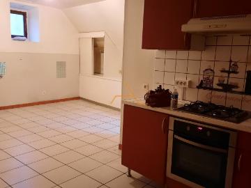 Studio 1 pièce, 24m² en location à Sauzet 350 € par mois