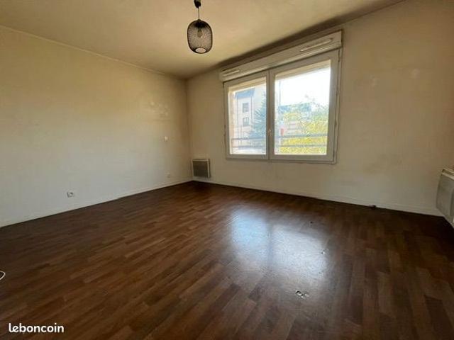 Studio 1 pièce 25 m²