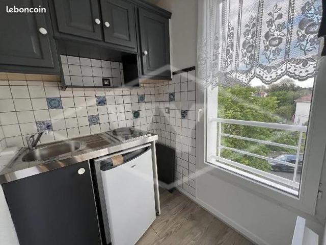 Studio 1 pièce 25 m²