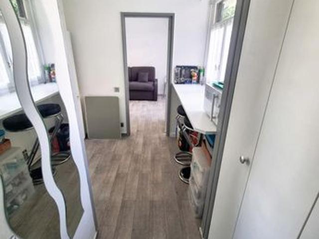Studio 1 pièce 26 m²