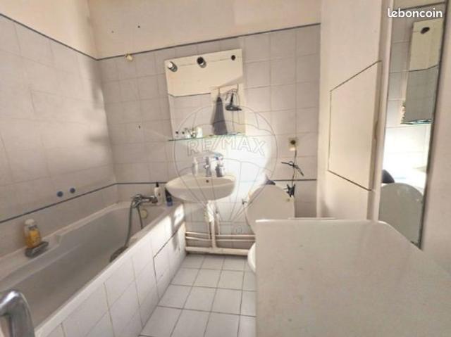 Studio 1 pièce 26 m²