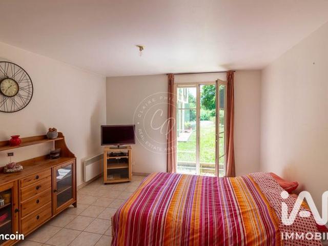 Studio 1 pièce 28 m²