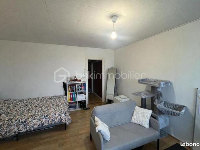 Studio 1 pièce 28 m²