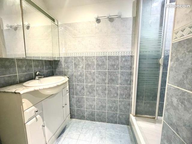 Studio 1 pièce 28 m²