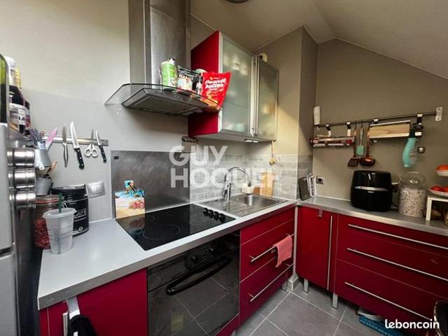 Studio 1 pièce 28 m²