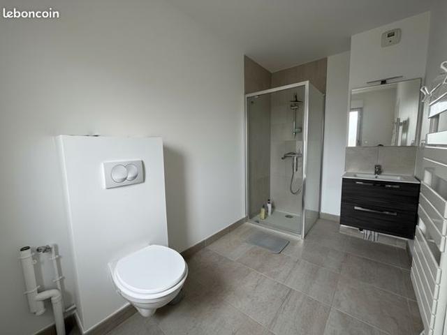 Studio 1 pièce 28 m²