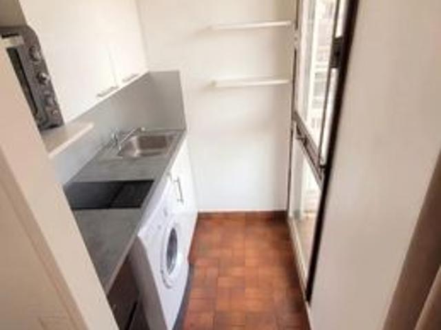 Studio 1 pièce 28 m²