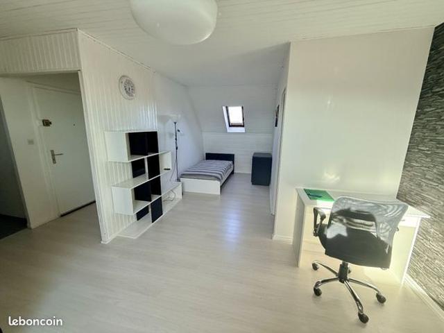 Studio 1 pièce 33 m²