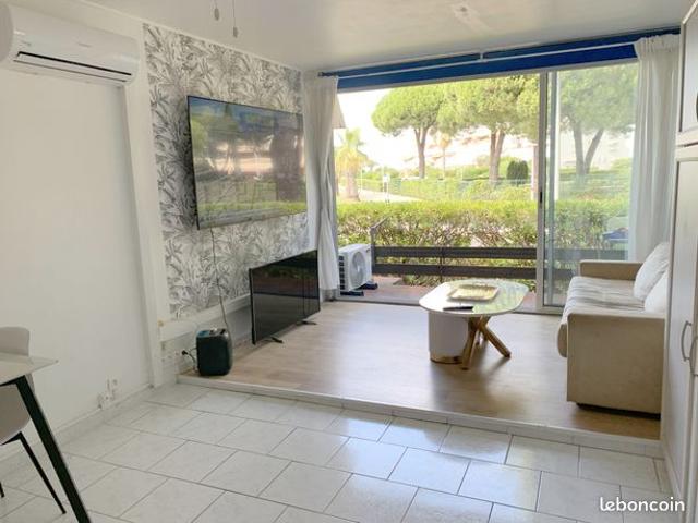 Studio 1 pièce 29 m²