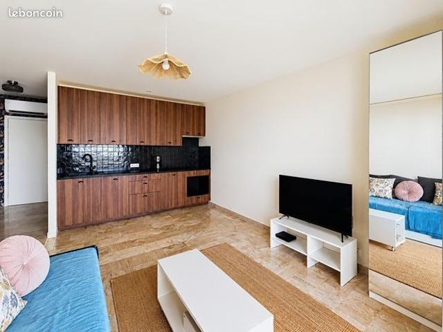 Studio 1 pièce 29 m²