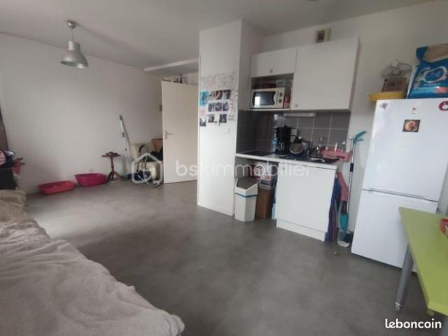 Studio 1 pièce 29 m²