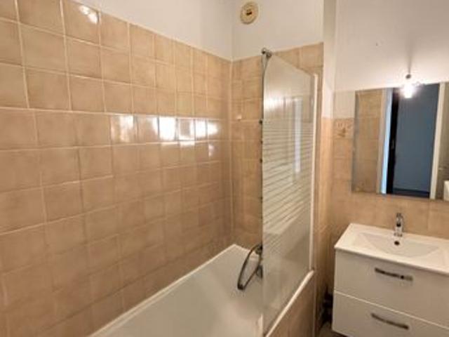 Studio 1 pièce 30 m²